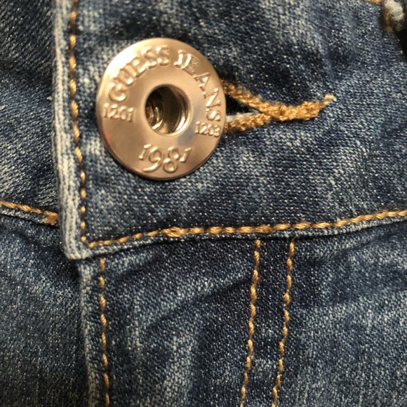 Guess Shorts Size 12 - Picture 4 of 7